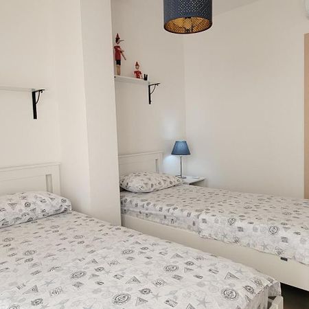 Seafront And Mountain View Penthouse Διαμέρισμα Martinsicuro Εξωτερικό φωτογραφία
